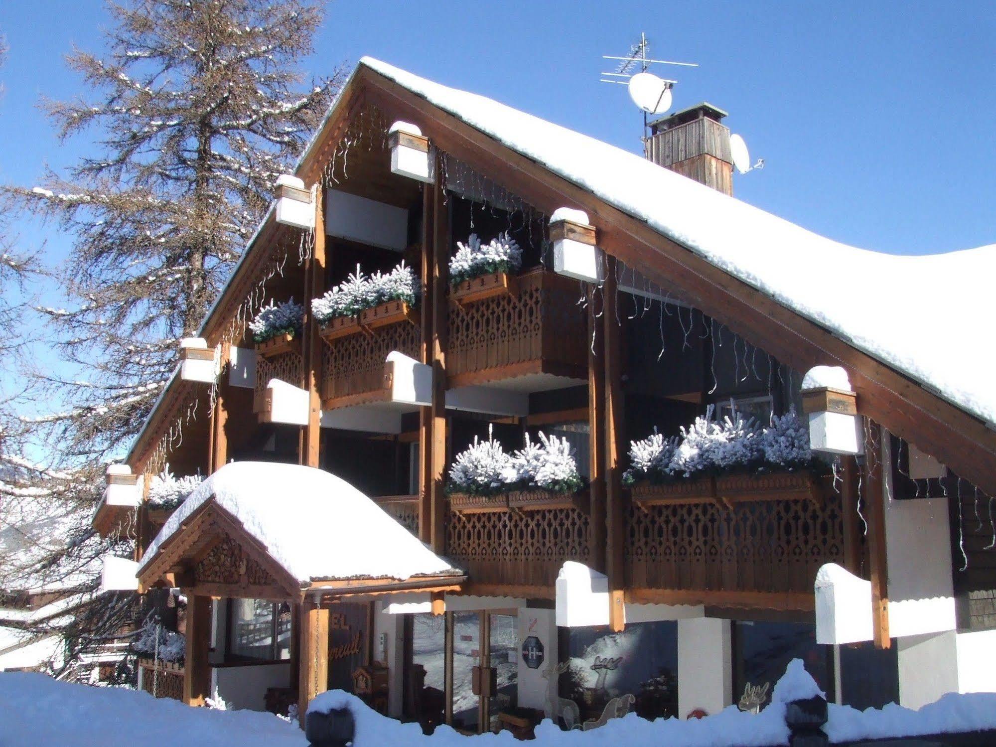 Hôtel Ecureuil Vars  Exterior foto